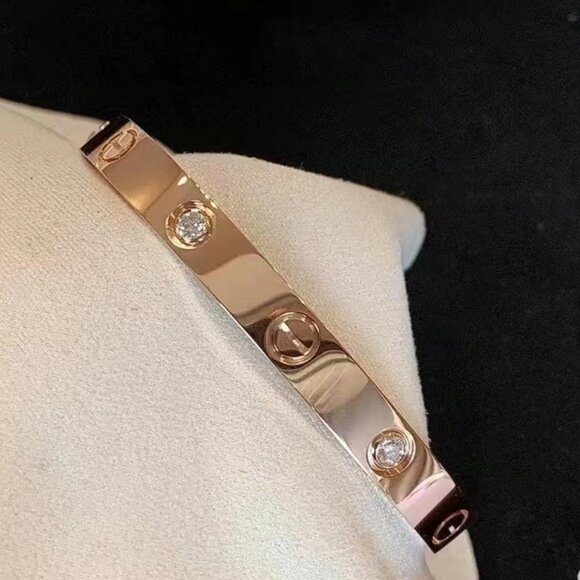 ✅Cartier Love Bracelet - Picture 5 of 6